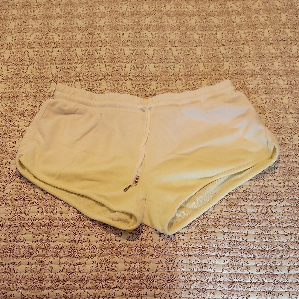 Women's Cream Shorts